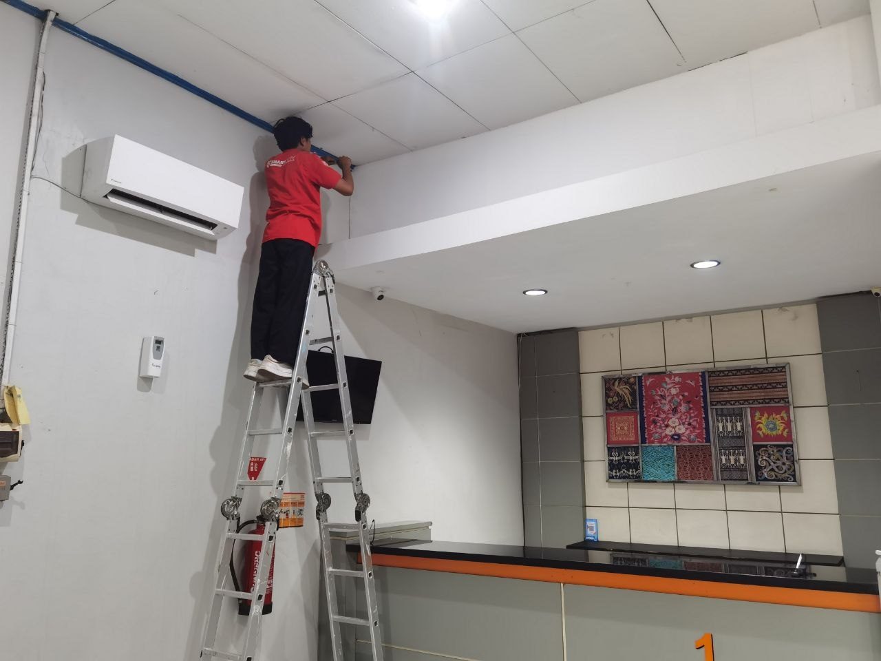 Instalasi mesin antrian — BRI Unit Nolokerto — dokumentasi foto 6